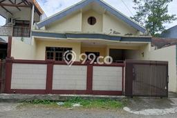 Rumah Minimalis 3 KT di Taman Holis Indah Bandung Unfurnished Rumah Minimalis 3 KT di Taman Holis Indah Bandung Unfurnished