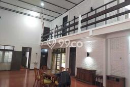 Rumah Luxury Modern Tanpa Renovasi di Buah Batu Bandung Rumah Luxury Modern Tanpa Renovasi di Buah Batu Bandung