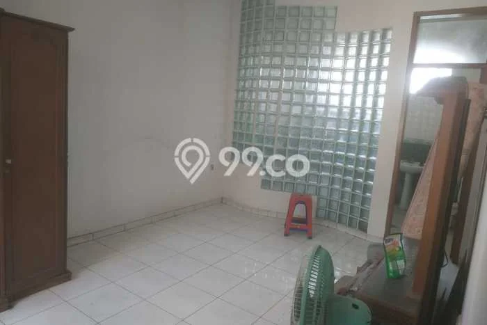 Rumah Modern 4 Kamar LT 240m2 di BKR Rumah Modern 4 Kamar LT 240m2 di BKR