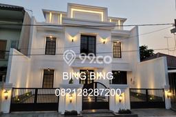 Jual Rumah Mewah Elegan Dengan View Eksklusif di kertajaya, Surabaya Jual Rumah Mewah Elegan Dengan View Eksklusif di kertajaya, Surabaya
