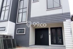 Ready to Use! Luxury House LT 127m2 Desain Elegan di BSD Griya Loka Ready to Use! Luxury House LT 127m2 Desain Elegan di BSD Griya Loka