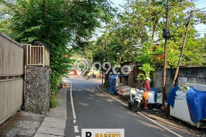 Tanah Dijual di Jakarta Selatan Seluas 2402m2 Strategis Tanah Dijual di Jakarta Selatan Seluas 2402m2 Strategis