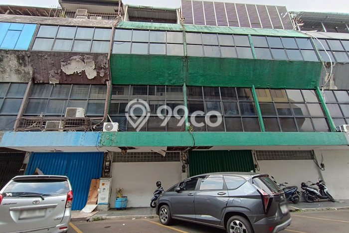 Unit Ruko Dijual di Jakarta Pusat LT 68m2 & LB 0m2 Unit Ruko Dijual di Jakarta Pusat LT 68m2 & LB 0m2