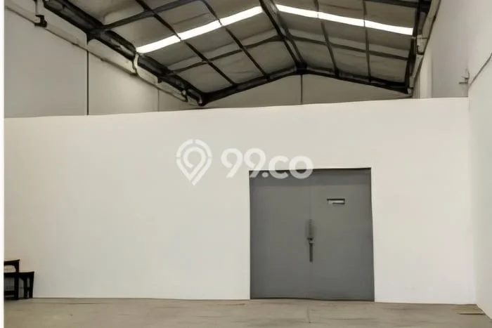 Gudang For Rent Kawasan Kalianak, Luas 300m2m², Lokasi Premium Gudang For Rent Kawasan Kalianak, Luas 300m2m², Lokasi Premium