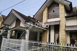 Rumah Strategis Minimalis Lb 155m2 di Arcamanik, Bandung Rumah Strategis Minimalis Lb 155m2 di Arcamanik, Bandung