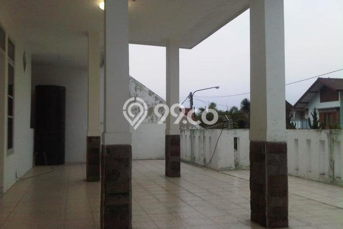 Dijual Hunian Rumah Terawat 4 KT di Buah Batu, Bandung Dijual Hunian Rumah Terawat 4 KT di Buah Batu, Bandung