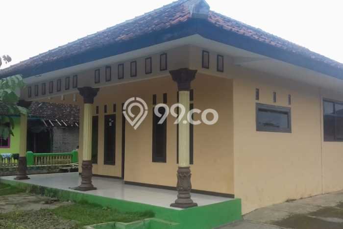 Rumah Strategis Modern Lb 160m2 di Singaparna, Tasikmalaya Rumah Strategis Modern Lb 160m2 di Singaparna, Tasikmalaya