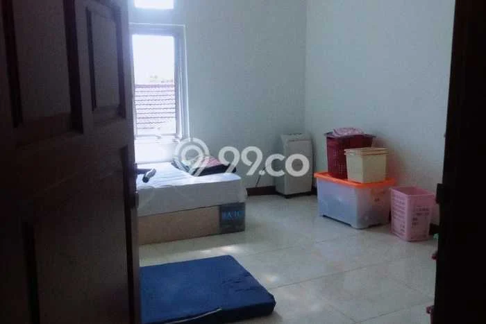 Rumah sewa siap pakai 4 Kamar Tidur di Margacinta, Bandung Rumah sewa siap pakai 4 Kamar Tidur di Margacinta, Bandung