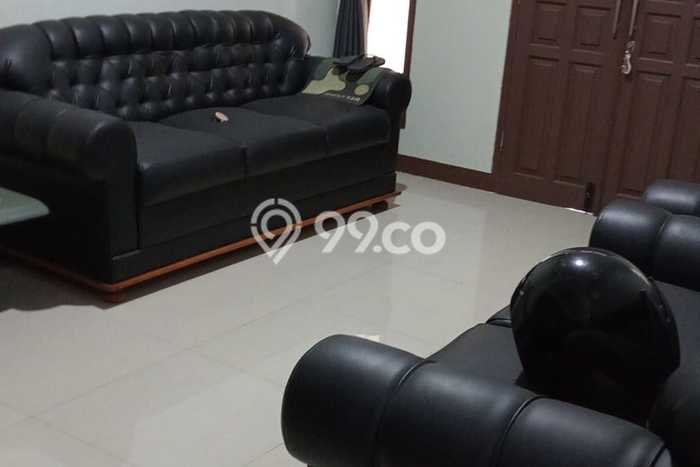 Disewakan! Rumah 3 Kamar Tidur &
2 Kamar Mandi di Cikutra, Bandung Disewakan! Rumah 3 Kamar Tidur &
2 Kamar Mandi di Cikutra, Bandung