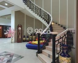 Rumah Elit Modern Tanpa Renovasi di Pantai Indah Kapuk Jakarta Utara Rumah Elit Modern Tanpa Renovasi di Pantai Indah Kapuk Jakarta Utara