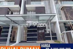 For Sale! Premium House LT 160m2 Desain Elegan di Golf Island For Sale! Premium House LT 160m2 Desain Elegan di Golf Island