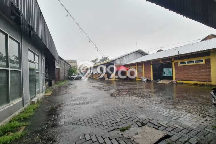 Komersial Dijual di Semarang Barat Semarang dengan Luas Bangunan 2067m2 Komersial Dijual di Semarang Barat Semarang dengan Luas Bangunan 2067m2