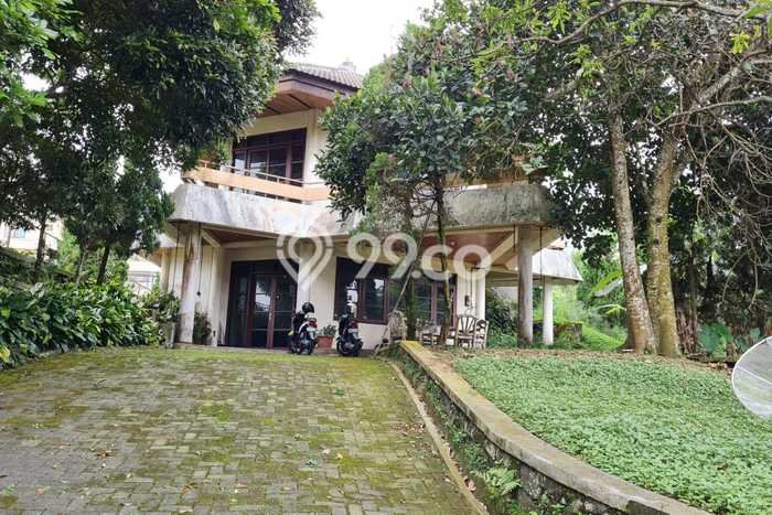 Rumah Mewah Siap Huni LT 5000m2 di Bandungan, Semarang Rumah Mewah Siap Huni LT 5000m2 di Bandungan, Semarang