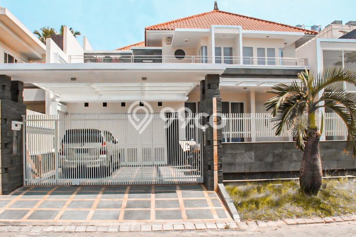 Rumah Idaman Keluarga LB 600m2m² View Danau di Graha, Surabaya Rumah Idaman Keluarga LB 600m2m² View Danau di Graha, Surabaya