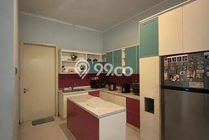 Rumah Elit LB 450m2 Siap Pakai Desain Elegan di Pakuwon Indah, Surabaya Rumah Elit LB 450m2 Siap Pakai Desain Elegan di Pakuwon Indah, Surabaya