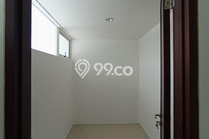 PROPERTI PILIHAN! Rumah Nyaman di Graha, LT 240m2m² LB 300m2m² PROPERTI PILIHAN! Rumah Nyaman di Graha, LT 240m2m² LB 300m2m²