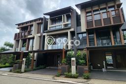 Hot Offer Hunian Mewah Ideal dan Luas di BSD, Tangerang Selatan Hot Offer Hunian Mewah Ideal dan Luas di BSD, Tangerang Selatan