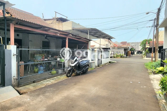 Jual Rumah Modern 2 KT di Gading Serpong, Tangerang Jual Rumah Modern 2 KT di Gading Serpong, Tangerang