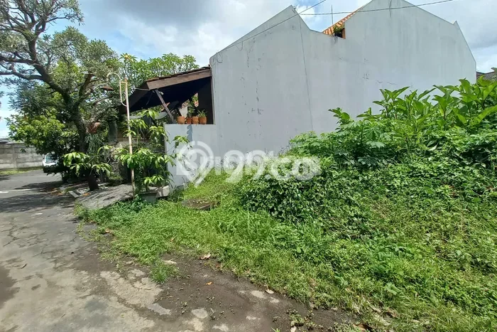 Lahan Dijual Lokasi Strategis di Malang dengan Luas 191m2 Lahan Dijual Lokasi Strategis di Malang dengan Luas 191m2
