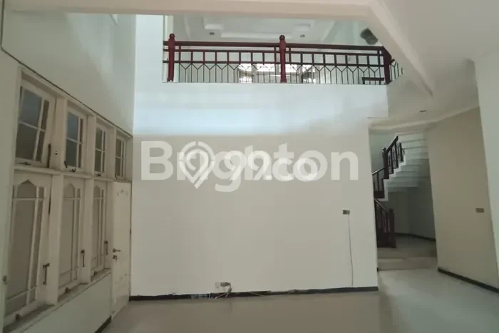 Rumah Disewakan Surabaya LT 345m2 LB 400m2 Kawasan Margorejo Rumah Disewakan Surabaya LT 345m2 LB 400m2 Kawasan Margorejo