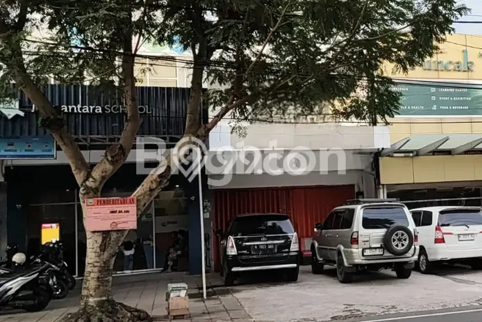 Disewakan Ruko di Pusat Kota Malang Ramai Strategis Disewakan Ruko di Pusat Kota Malang Ramai Strategis