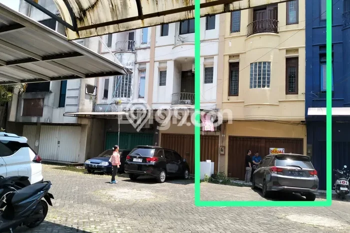Unit Ruko Dijual di Blimbing Malang 229m2 Unit Ruko Dijual di Blimbing Malang 229m2