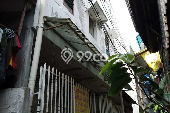 Rumah Kost untuk Dijual di Mangga Dua Punya 52 Kamar Rumah Kost untuk Dijual di Mangga Dua Punya 52 Kamar