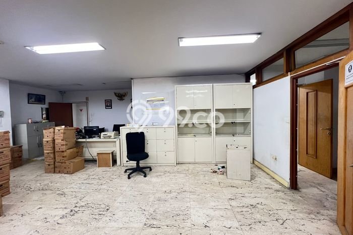Kantor Bagus Dijual LB 940m2 Lokasi Strategis Surabaya Area Cocok untuk Berbisnis Kantor Bagus Dijual LB 940m2 Lokasi Strategis Surabaya Area Cocok untuk Berbisnis