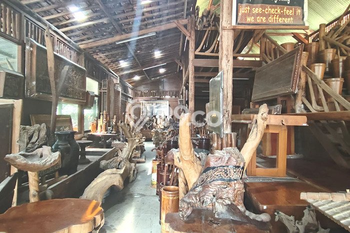 Ruko Dijual di Prime Area Jakarta Selatan Luas 2000m2 Ruko Dijual di Prime Area Jakarta Selatan Luas 2000m2