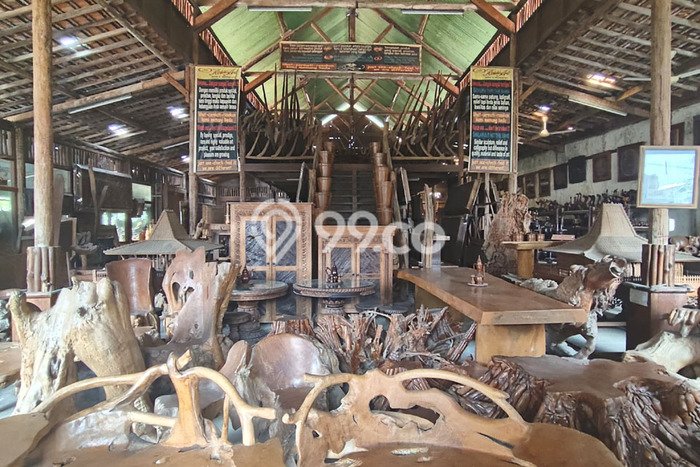 Ruko Dijual di Prime Area Jakarta Selatan Luas 2000m2 Ruko Dijual di Prime Area Jakarta Selatan Luas 2000m2