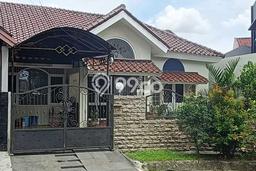 Jarang Ada! Rumah Sewa 3 Kamar Nyaman Siap Huni Villa Melati Mas Jarang Ada! Rumah Sewa 3 Kamar Nyaman Siap Huni Villa Melati Mas