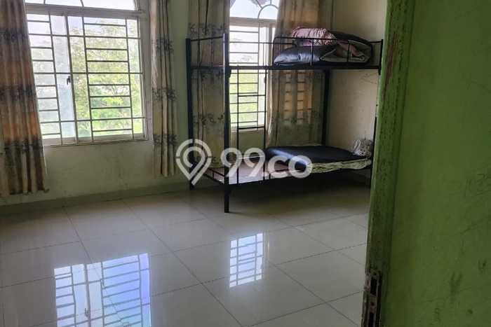 Ruko Dijual di Prime Area Jakarta Barat Luas 235m2 Ruko Dijual di Prime Area Jakarta Barat Luas 235m2