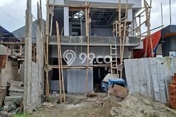 Ready to Use! Luxury House LT 126m2 Desain Elegan di Metro Permata Ready to Use! Luxury House LT 126m2 Desain Elegan di Metro Permata