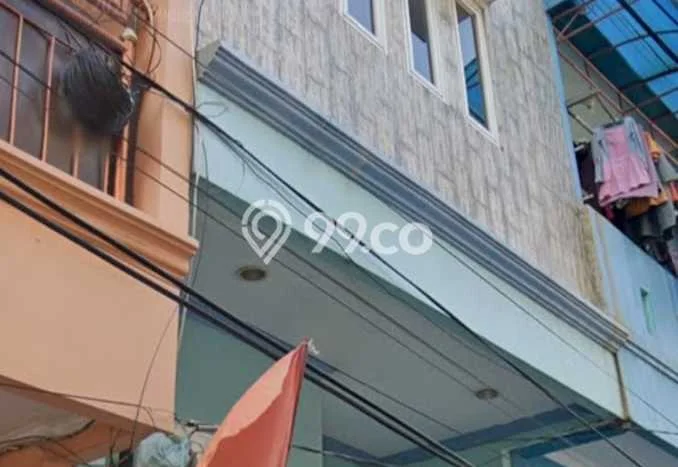 Rumah Mewah dengan Luas Tanah 28m² di Lingkungan Asri Sunter, Jakarta Utara Rumah Mewah dengan Luas Tanah 28m² di Lingkungan Asri Sunter, Jakarta Utara