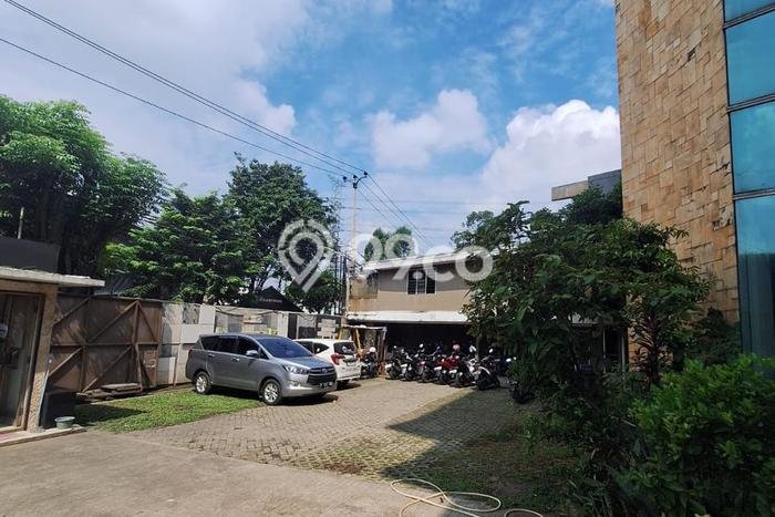 LOKASI PREMIUM! Kantor di Cipondoh, Luas 1762m², Jalan Utama, Kawasan Bisnis LOKASI PREMIUM! Kantor di Cipondoh, Luas 1762m², Jalan Utama, Kawasan Bisnis