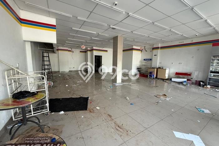 Disewakan Ruko di Pusat Kota Jakarta Utara Ramai Strategis Disewakan Ruko di Pusat Kota Jakarta Utara Ramai Strategis