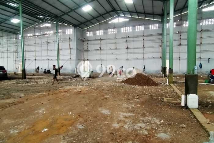 Gudang untuk Disewa di Pusat Tangerang Luas Bangunan 180m2 Gudang untuk Disewa di Pusat Tangerang Luas Bangunan 180m2