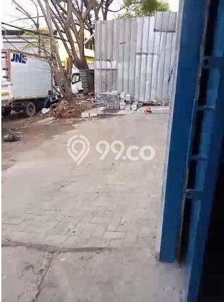 LOKASI BISNIS! Gudang For Rent di Bandara, Luas 720m², Jalan Utama LOKASI BISNIS! Gudang For Rent di Bandara, Luas 720m², Jalan Utama