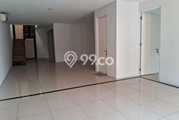 BEST DEAL! Rumah di Puri Indah, 3 KM, Akses Mudah Pusat Kota, LT 160m² LB 167m² BEST DEAL! Rumah di Puri Indah, 3 KM, Akses Mudah Pusat Kota, LT 160m² LB 167m²