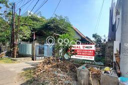 Rumah Mewah LB 200m2 Siap Huni Desain Elegan di Margomulyo, Surabaya Rumah Mewah LB 200m2 Siap Huni Desain Elegan di Margomulyo, Surabaya
