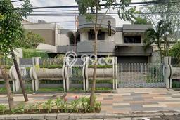 Dijual Rumah Luas Elegan Dengan View Eksklusif di Manyar, Surabaya Dijual Rumah Luas Elegan Dengan View Eksklusif di Manyar, Surabaya