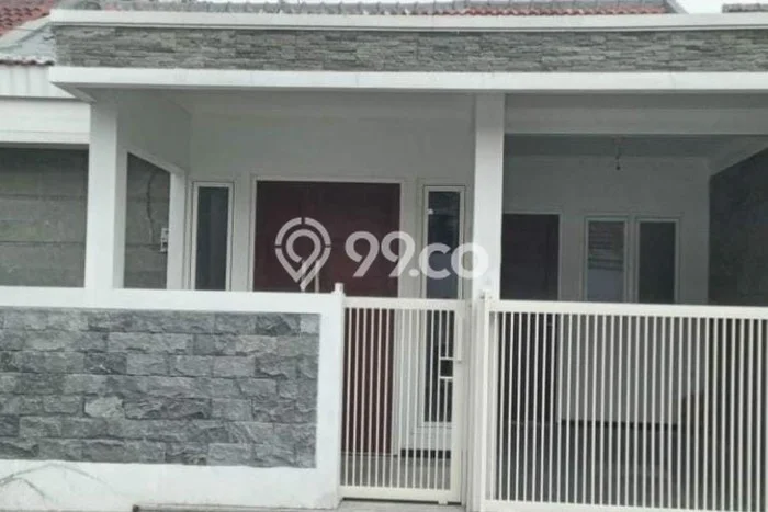 Dijual Cepat Rumah Bagus Siap Huni LB 90m2 di Wiyung, Surabaya Dijual Cepat Rumah Bagus Siap Huni LB 90m2 di Wiyung, Surabaya