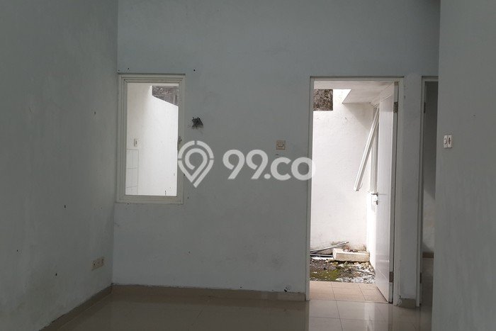 For Sale Rumah 2 Kamar Lokasi Ideal Bagus dan Strategis di Rungkut For Sale Rumah 2 Kamar Lokasi Ideal Bagus dan Strategis di Rungkut