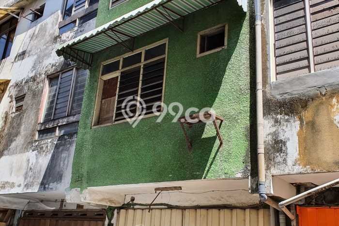 Ruko di Kapasan, Surabaya 136 m Bagus Sertifikat Hak Milik Ruko di Kapasan, Surabaya 136 m Bagus Sertifikat Hak Milik