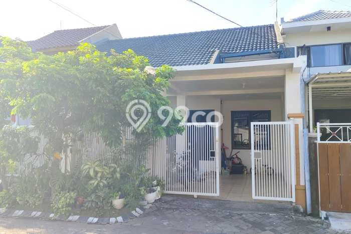 Hunian Cantik Modern Lb 120m2 di Waru, Sidoarjo Hunian Cantik Modern Lb 120m2 di Waru, Sidoarjo