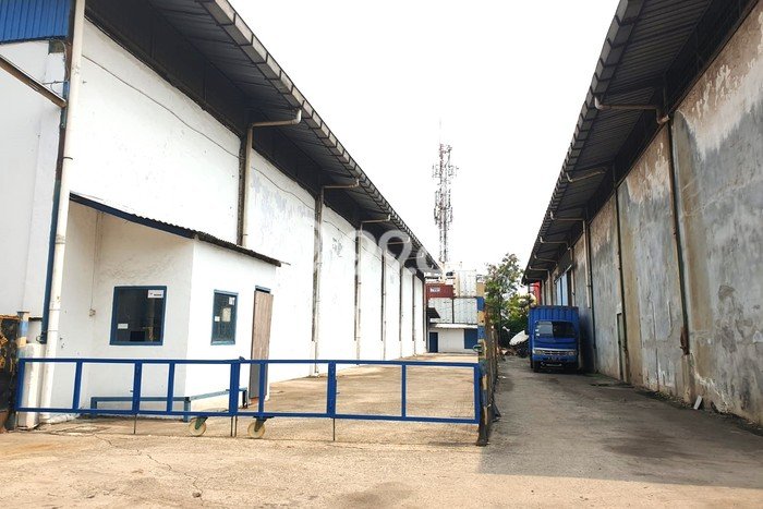 Unit Gudang Paling Strategis di Cakung Jakarta Timur dengan LB 1354m2 Unit Gudang Paling Strategis di Cakung Jakarta Timur dengan LB 1354m2