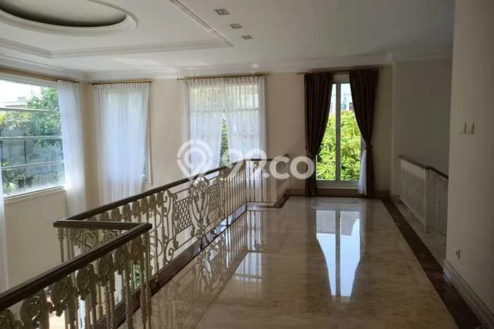 Rumah kawasan Kelapa Gading, 4 KT, Pemandangan Kota, LT 875m2m² LB 900m2m² Rumah kawasan Kelapa Gading, 4 KT, Pemandangan Kota, LT 875m2m² LB 900m2m²