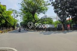 Tanah Dijual Lokasi Strategis di Jakarta Selatan dengan Luas 947m2 Tanah Dijual Lokasi Strategis di Jakarta Selatan dengan Luas 947m2