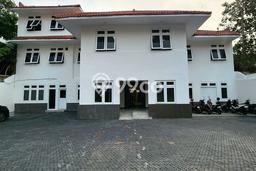 Rumah 6 KT 4 KM di Lokasi Strategis Menteng, Jakarta Pusat Rumah 6 KT 4 KM di Lokasi Strategis Menteng, Jakarta Pusat