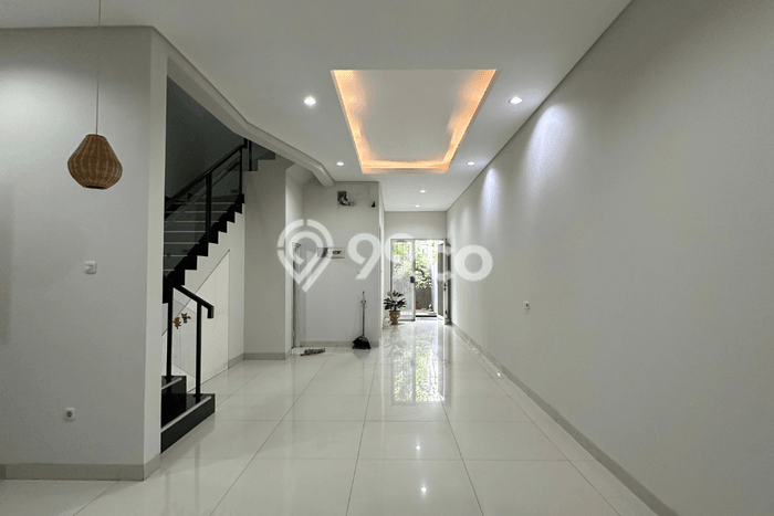 Disewakan! Rumah 4 Kamar Tidur &
4 Kamar Mandi di Pluit, Jakarta Utara Disewakan! Rumah 4 Kamar Tidur &
4 Kamar Mandi di Pluit, Jakarta Utara